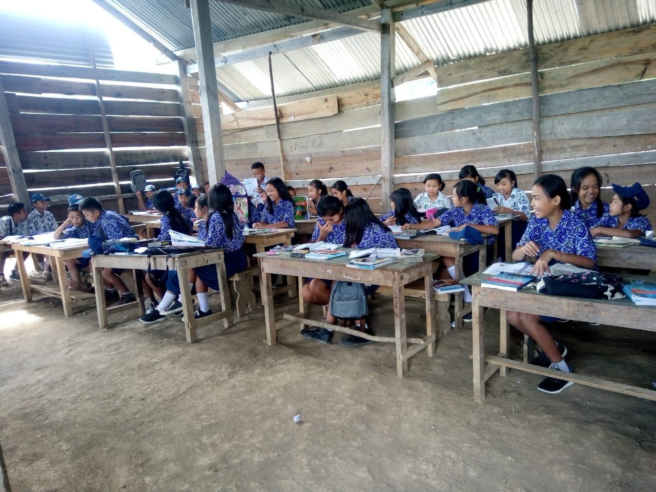 Tampak dalam sekolah SMPN 3 Pana Kabupaten Mamasa Sulawesi Barat