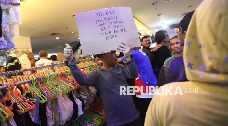 Tak Mampu Bersaing, UMKM Pilih Banting Setir Jadi Reseller Produk Impor